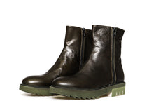 Load image into Gallery viewer, Gidigio 020575 Green Booties
