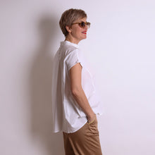 Load image into Gallery viewer, TRANSIT CFDTRTM220 BLOUSE WHITE
