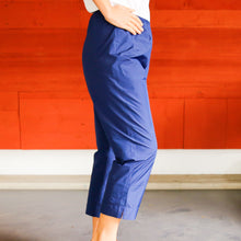 Load image into Gallery viewer, PETER O.MALLER Micro Taft Blue Basic Trousers
